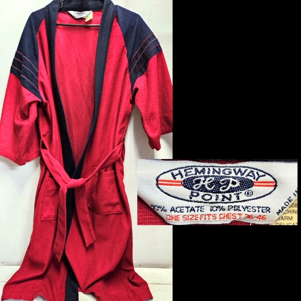 Vintage Hemingway Point USA red/black bath robe nightgown mens one size